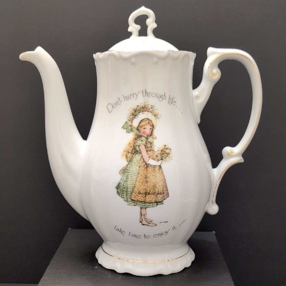 VGT,Holly Hobbie White Porcelain Teapot Features A Young Girl In a Green Dress.
